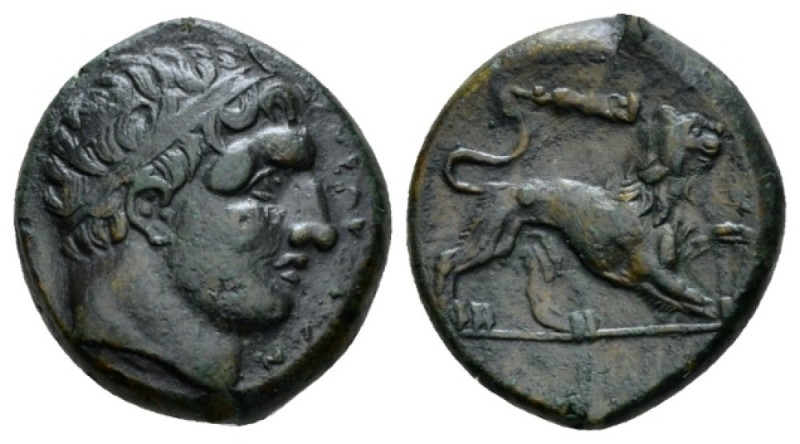 Sicily, Syracuse Bronze circa 308-307, Æ 20mm., 8.90g. Diademed head of Herakles...
