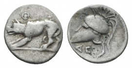 Argolis, Argo Trihemiobol circa 421-343, AR 11.5mm., 0.82g. Wolf standing l. Rev. Crested Corinthian helm l. BCD Peloponnesus 1105. SNG Copenhagen 21....
