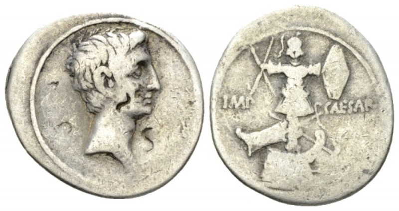 Octavian, 32 – 27 BC Denarius Brundisium and Roma ? circa 29-27 BC, AR 21mm., 3....