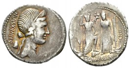 C. Egnatius Cn. f. Cn. n. Maxumus Denarius 75, AR 19.5mm., 3.72g. MASXVMVS (sic!) Laureate and diademed bust of Libertas r.; behind, pileus. Rev. R – ...