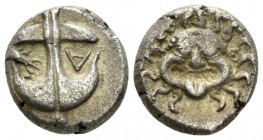 Thrace, Apollonia Pontica Drachm Late V-IV cent., AR 13.5mm., 3.29g. Gorgoneion. Rev. Upright anchor; at sides, A – crayfish. SNG BM Black Sea 160.
...