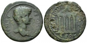 Pontus, Neocaesarea Geta as Caesar, 198-209 Bronze circa 209-210, Æ 31mm., 14.97g. Bareheaded buirassed bust r. Rev. Tetrastyle temple; in exergue, ET...