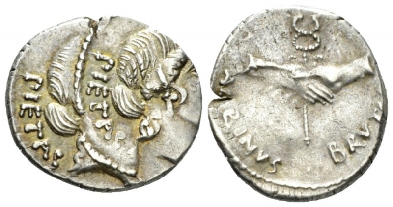 D. Iunius Brutus Albinus. Denarius circa 48, AR 19mm., 3.86g. Denarius 48, AR 3....