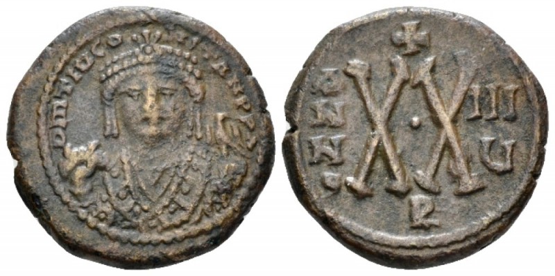 Tiberius II Constantine, 578 – 582 Half follis Antiochia 581-528 (year 8), Æ 22m...