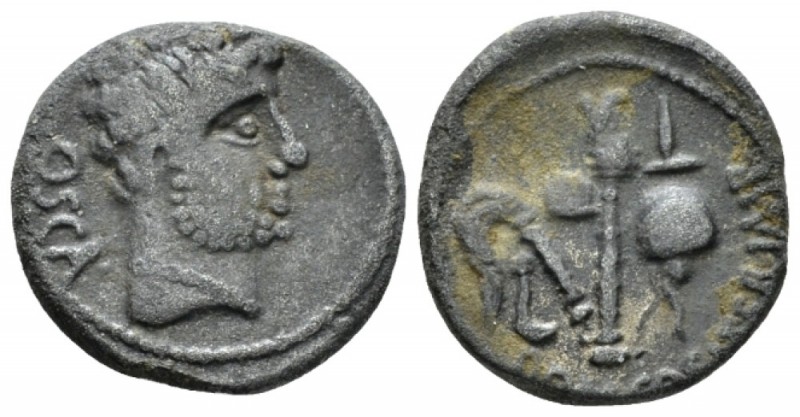 Cn. Domitius Calvinus. Denarius Osca 39, AR 18mm., 3.03g. OSCA Head of Hercules,...