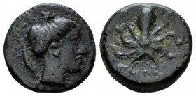 Sicily, Syracuse Tetras circa 435-415, Æ 14mm., 2.25g. Head of nymph r.; in l. field, dolphin. Rev. Octopus. Calciati 1. SNG Morcom 675

Brown tone,...