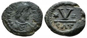 Maurice Tiberius, 582-602 Pentanummo Catania 582-602, Æ 14.5mm., 1.86g. Laureate, draped and cuirassed bust r. Rev. Large V between two stars; in exer...