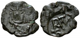 Heraclius, 610-641 Follis Siracusa 632-640, Æ 23mm., 4.10g. Facing busts of Heraclius with long beard and Heraclius Constantine, beardless, both weari...