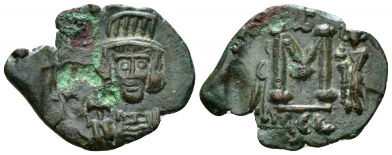 Constantine IV, 668-685 Follis Siracusa 668-674, Æ 25mm., 2.75g. Cuirassed bust ...