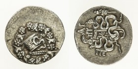 Monete Greche - Mysia - Greek coins 
Pergamo - Cistoforo databile fra il 133 e il I Secolo a.C. - gr. 12,47 (SNG Cop. n. 426) - argento