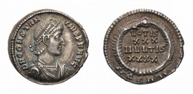 Monete Romane Imperiali - Costanzo II - Imperial Roman coins 
Siliqua databile al periodo 351-355 d.C. - Zecca: Costantinopoli - gr. 2,78 - Di bel mo...