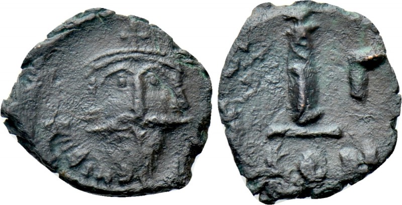 CONSTANS II (641-668). Decanummium. Constantinople. Uncertain RY. 

Obv: Crown...