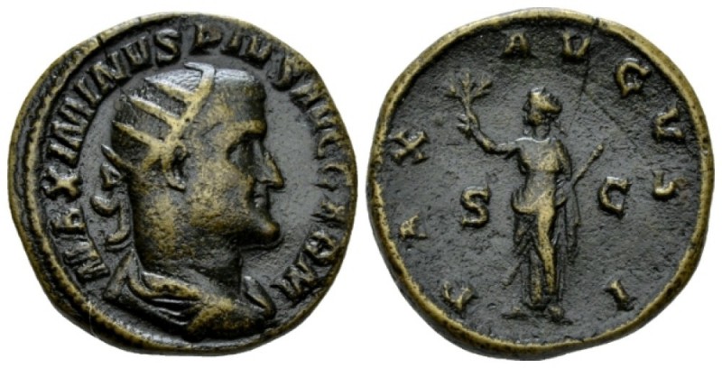 Maximinus I, 235-238 Dupondius circa 236-238, Æ 25mm., 10.90g. Radiate, draped a...