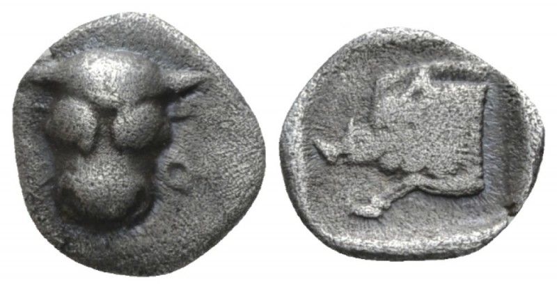 Phocis, Federal Coinage Obol 485-480, AR 10mm., 0.85g. Frontal bull’s head. Rev....