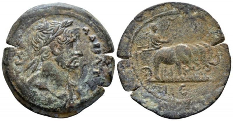 Egypt, Alexandria Hadrian, 117-138 Drachm circa 120-121 (year 5), Æ 34.5mm., 16....