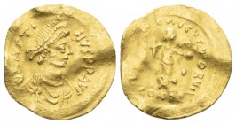 Maurice Tiberius, 582 – 602. Tremissis Constantinopolis circa 583-562, AV 15mm., 1.41g. Diademed, draped and cuirassed bust r. Rev. Cross potent. DO 1...