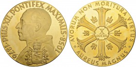ITALIEN
Vatikan - Kirchenstaat. Pius XII. 1939-1958. Goldmedaille 1958. Auf seinen Tod. Stempel von Welz. Brustbild nach links. Rv. Blumenkreuz. 49.8...