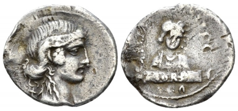 M. Plaetorius M. f. Cestianus. Denarius circa 69, AR 20mm., 3.49g. Draped female...