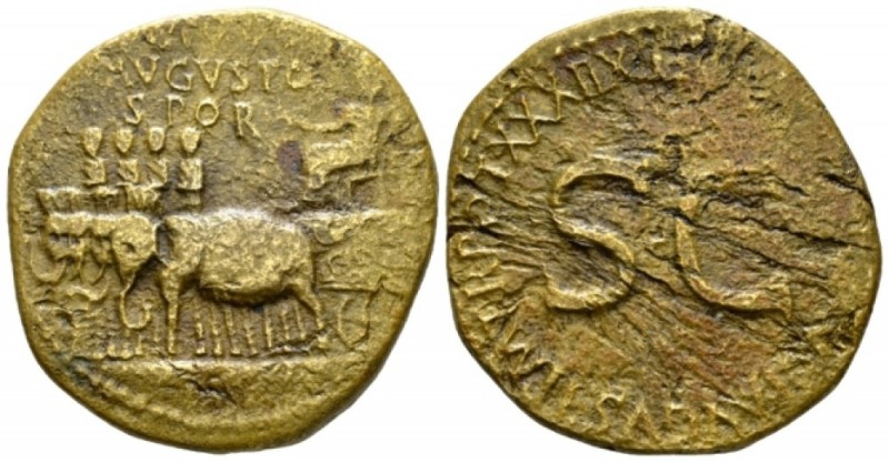 Divus Augustus Sestertius circa 36-37, Æ 35mm., 22.83g. Augustus, radiate and to...