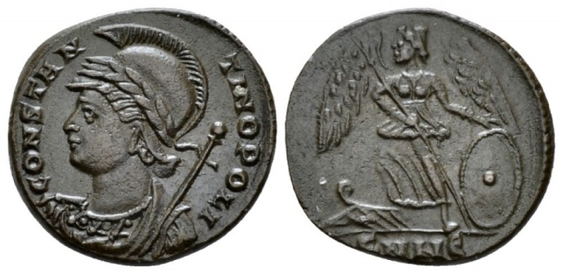 Constantine I, 307-337 Follis Heraclea circa 330-333, Æ 18mm., 2.63g. Helmeted b...