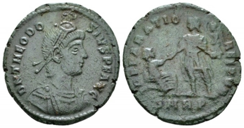 Theodosius I, 379-395 Æ2 Rome circa 379-383, Æ 25mm., 4.85g. Pearl-diademed, dra...