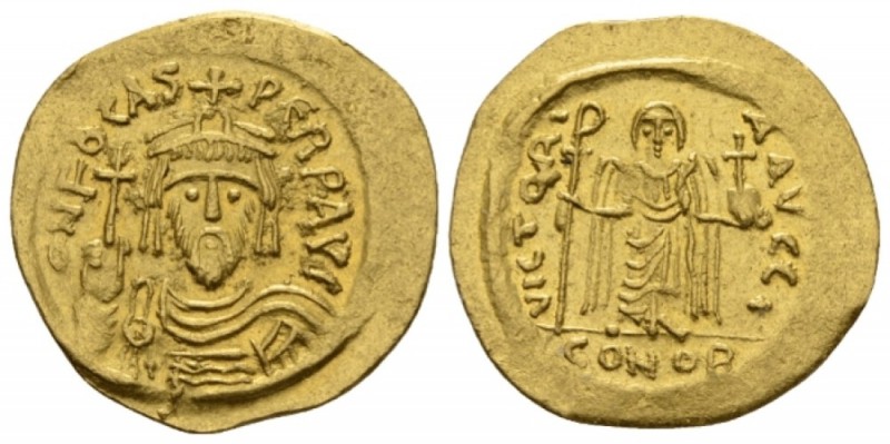 Phocas, 602-610. Solidus Constantinople circa 602-603, AV 21mm., 4.23g. Crowned,...