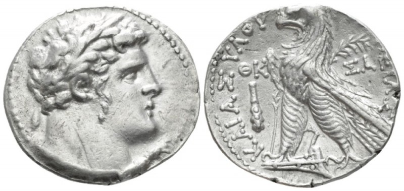 Phoenicia, Tyre Tetradrachm circa 81-80, AR 30mm., 14.27g. Laureate head of Melk...