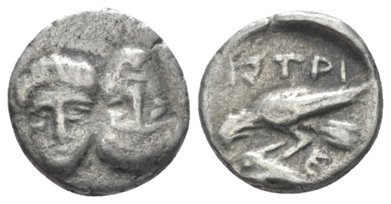 Moesia, Istros Diobol IV cent., AR 12mm., 1.45g. Facing male heads, the r. inver...