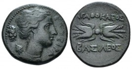 Sicily, Syracuse Bronze circa 317-289, Æ 21mm., 7.06g. Head of Artemis Soteria r., quiver over shoulder. Rev. Winged thunderbolt. Calciati 138. SNG AN...