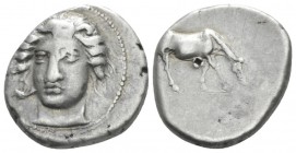 Thessaly, Larissa Drachm early to mid IV century, AR 18mm., 5.96g. Facing head of nymph, slightly l. Rev. Horse grazing r. Lorbeer 6. BCD Thessaly –....