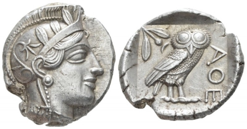 Attica, Athens Tetradrachm circa 450, AR 24.30 mm., 17.17 g.
Head of Athena r.,...