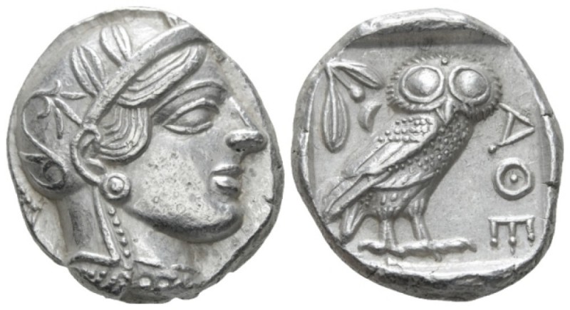 Attica, Athens Tetradrachm circa 450, AR 21.70 mm., 17.20 g.
Head of Athena r.,...