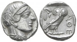 Attica, Athens Tetradrachm circa 450, AR 21.70 mm., 17.20 g.
Head of Athena r., wearing Attic helmet decorated with olive wreath and palmette. Rev. O...