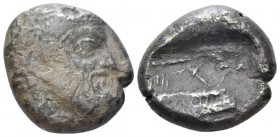 Phoenicia, Aradus Stater circa 350-332, AR 19.50 mm., 10.13 g.
Laureate head of marine deity r. Rev. Phoenician pentekonter r.; three waves below. Ro...