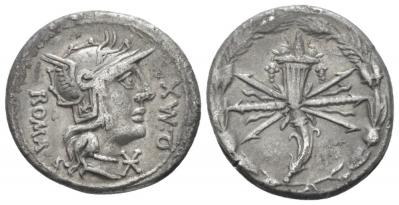 Q. Fabius Maximus. Denarius circa 127, AR 19.40 mm., 3.81 g.
Q·MAX – ROMA Helme...