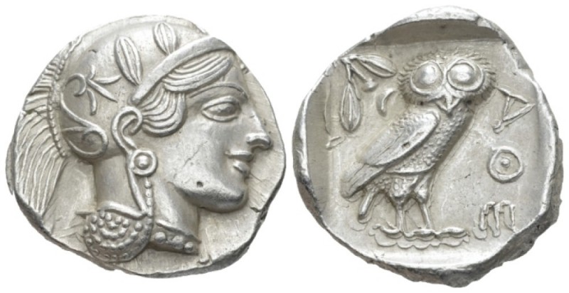 Attica, Athens Tetradrachm circa 460, AR 25.00 mm., 17.16 g.
Head of Athena r.,...