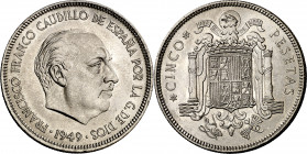 1949*E51. Franco. 5 pesetas. (AC. 153). II Exposición Nacional de Numismática. Leves marquitas. Rara. 15,04 g. S/C-.