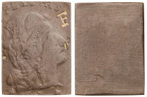 Recortada rectangularmente. Contramarca F en reverso. CU. 6,32 g. BC.