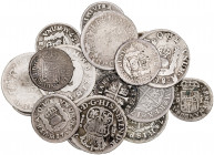 1748 a 1759. Fernando VI. Lima, Madrid y México. 1/2 real (once) y 1 real (ocho). 19 monedas, casi todas distintas. MC/MBC-.