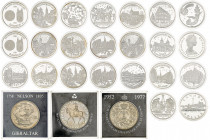 Lote de 21 medallas alemanas en plata y 5 monedas de Canadá, Gran Bretaña y Gibraltar, dos en plata. Total 26 piezas. A examinar. S/C/Proof.