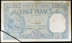 Francia. 1916. Banco de Francia. 20 francos. (Pick 74). 11 de octubre, Bayard. Manchitas. Esquina inferior izquierda rota. Escaso. BC+.