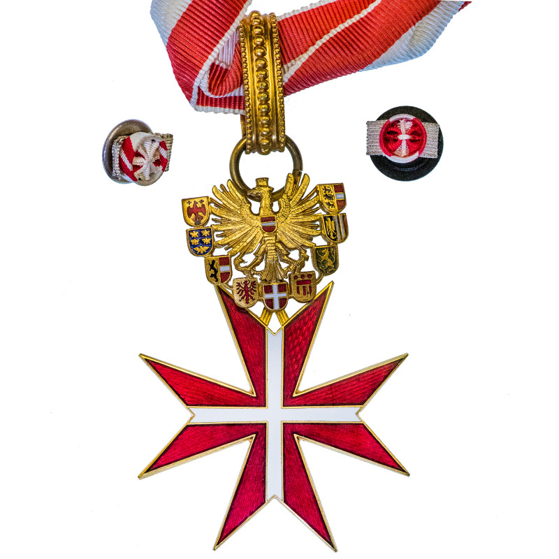 MEDALLAS Y CONDECORACIONES. AUSTRIA. Orden de la República. VI clase con cinta y...