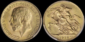 GREAT BRITAIN: 1 Sovereign (1915) in gold (0,917) with head of King George V facing left. St George slaying the dragon on reverse. Inside slab by PCGS...