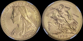 AUSTRALIA: 1 Sovereign (1900 M) in gold (0,917) with older veiled head of Victoria facing left. St George slaying the dragon on reverse. Inside slab b...