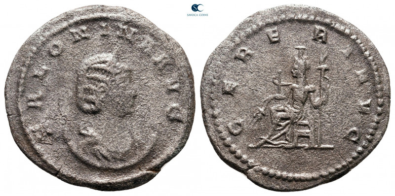 Salonina AD 254-268. Antioch
Billon Antoninianus

22 mm, 3,37 g



nearly...