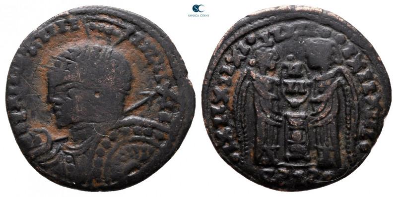 Constantine I the Great AD 306-337. Contemporary barbaric imitation
Follis Æ
...