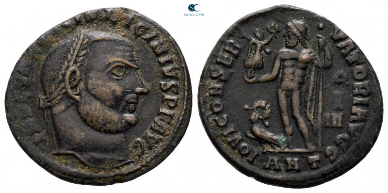 Licinius I AD 308-324. Antioch
Follis Æ

19 mm, 2,58 g



very fine