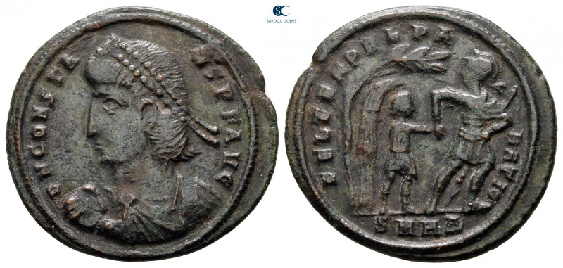 Constans AD 337-350. Heraclea
Follis Æ

24 mm, 4,26 g



nearly very fine...