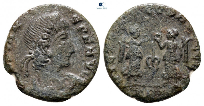 Constans AD 337-350. Thessaloniki
Follis Æ

15 mm, 1,25 g



nearly very ...