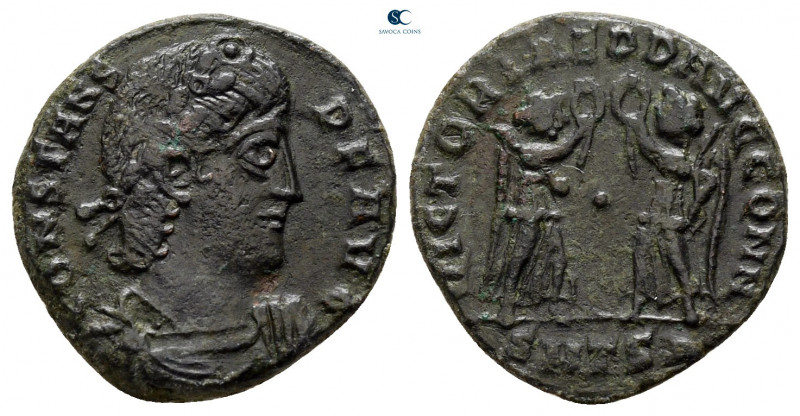 Constans AD 337-350. Thessaloniki
Follis Æ

16 mm, 2,06 g



nearly very ...